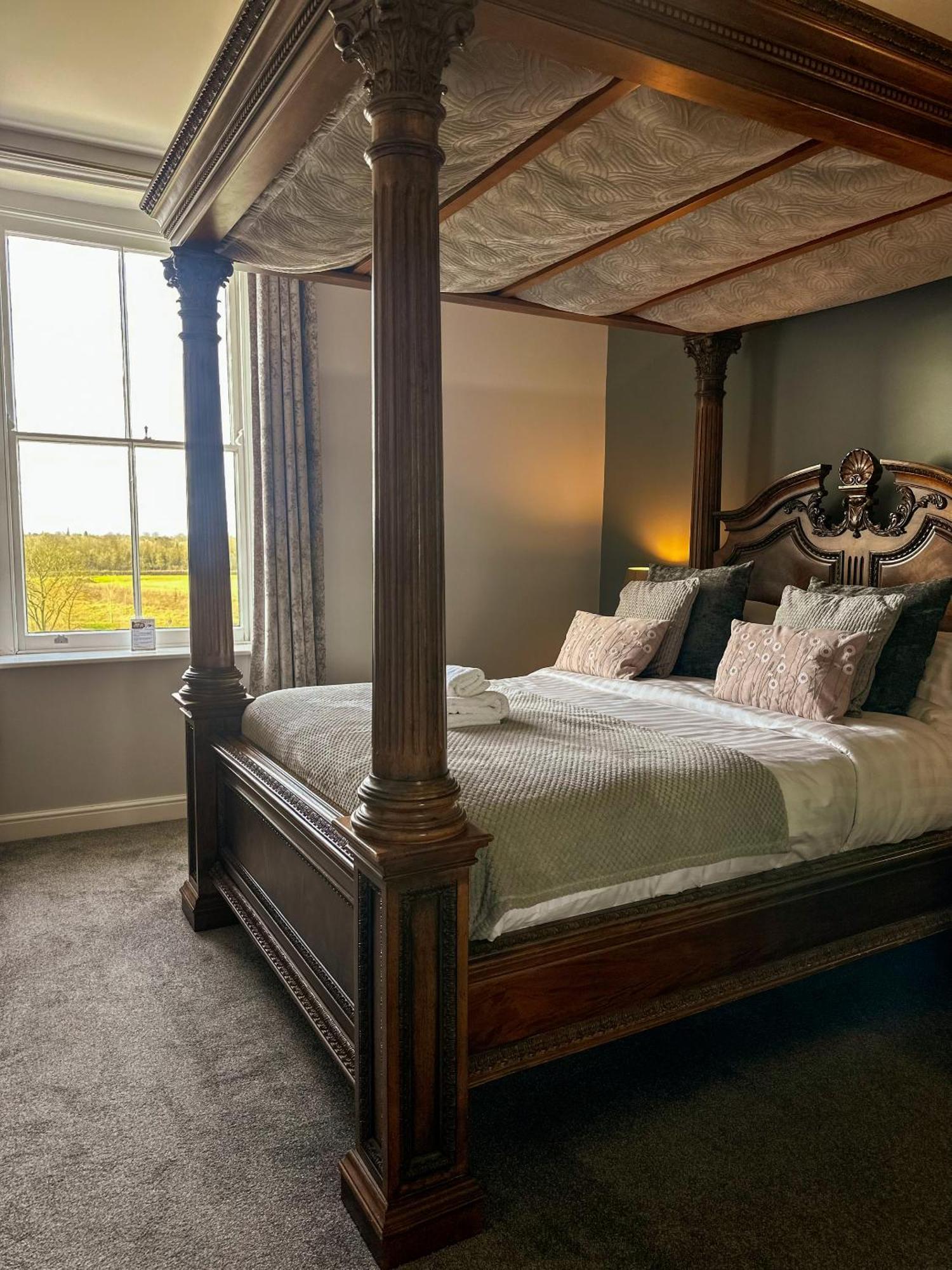 The Corbet Arms Hotel Uffington  Room photo